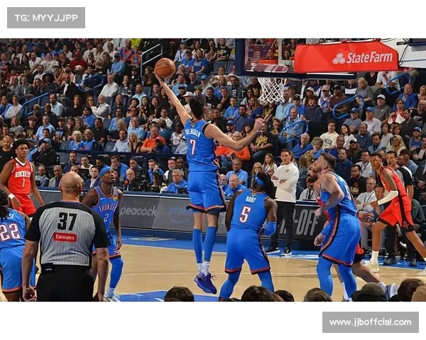 霍姆格伦伤愈复出，雷霆内线防守升级